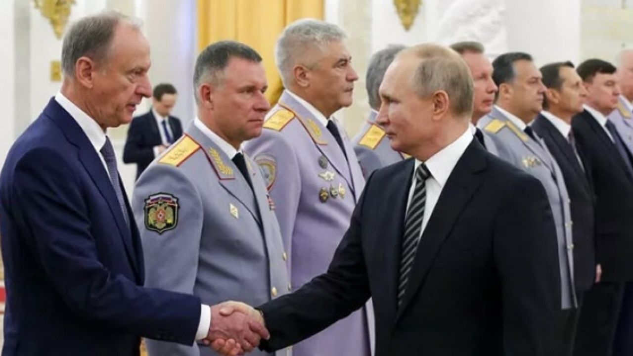 Rusya; "Nükleer üçlüyü geliştirip NATO ile savaşacağız!"