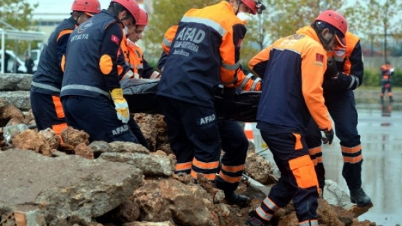 Adıyaman'da 198. saatte gelen 2 mucize!