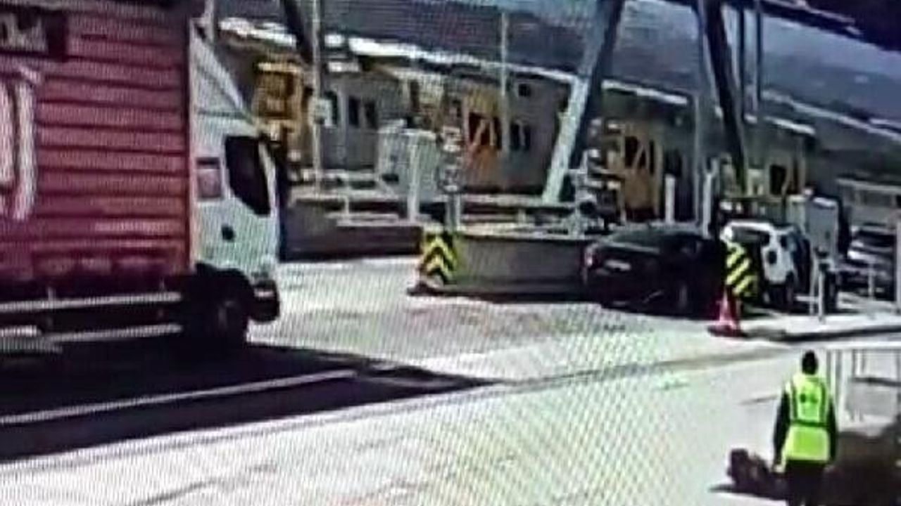 FETÖ yalanı ile dolandırıcılık yapan şüpheliler, otoyolda yakalandı