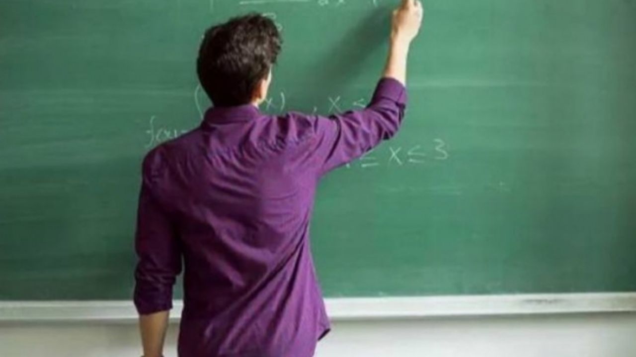 MEB: Öğretmenlerin zorunlu çalışmasına bir yıl erteleme