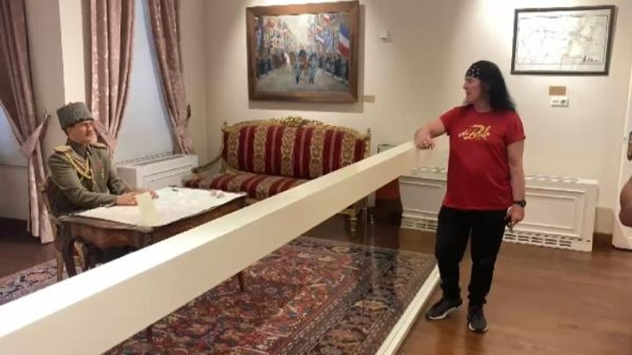 AC/DC'nin solisti Dave Evans: İstanbul harika bir şehir