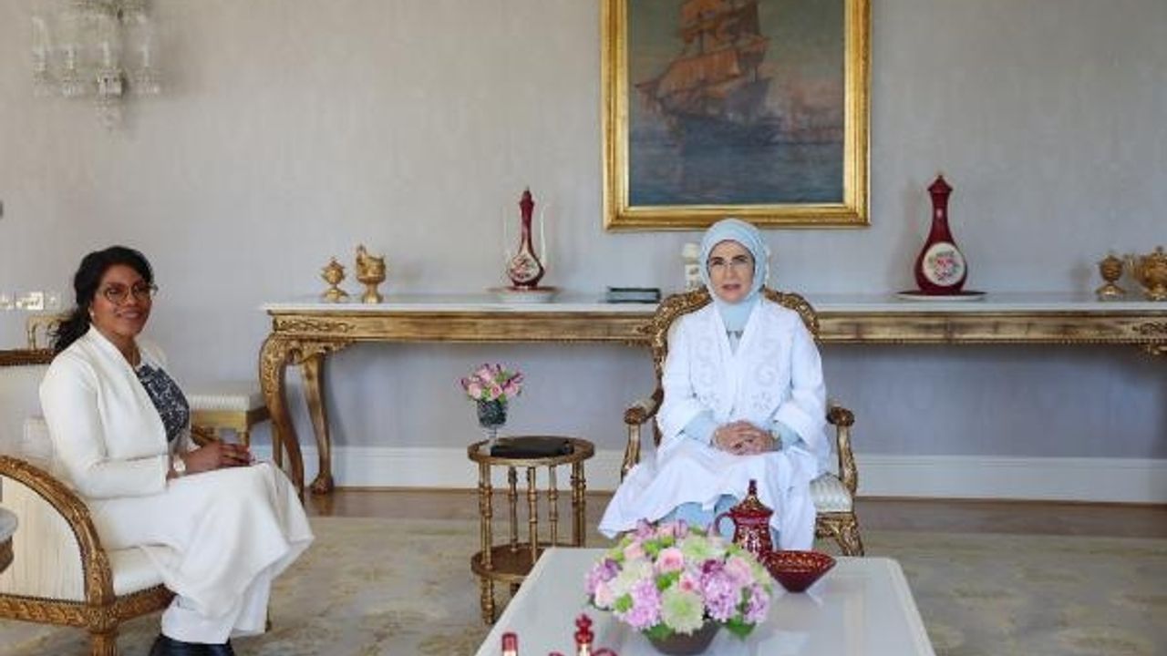 Emine Erdoğan Malcolm X'in kızı İlyasa Şahbaz'la görüştü