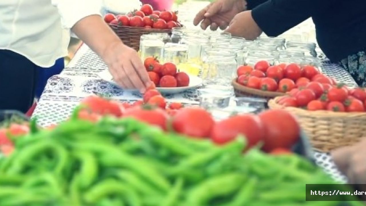 Emine Erdoğan'dan 'Ayaş domatesi' paylaşımı