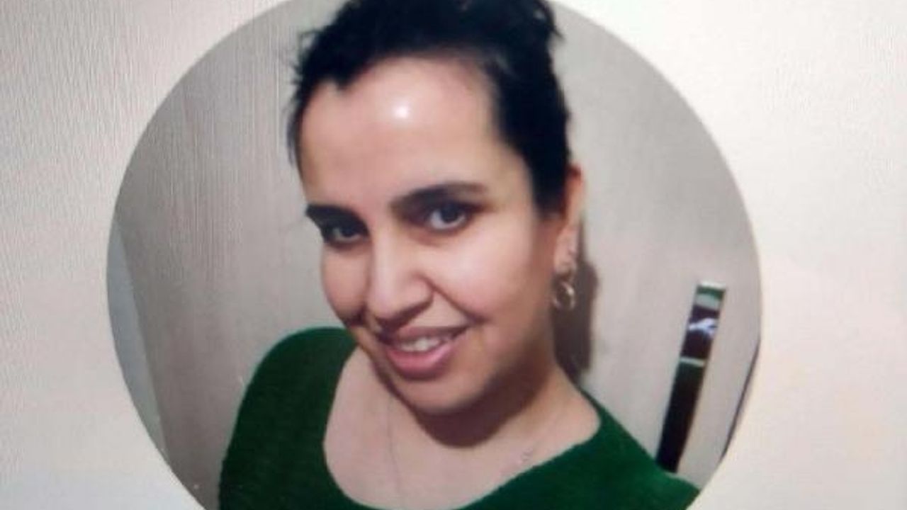 Eşini ve birlikte yürüdüğü erkek arkadaşını öldürüp, intihar etti