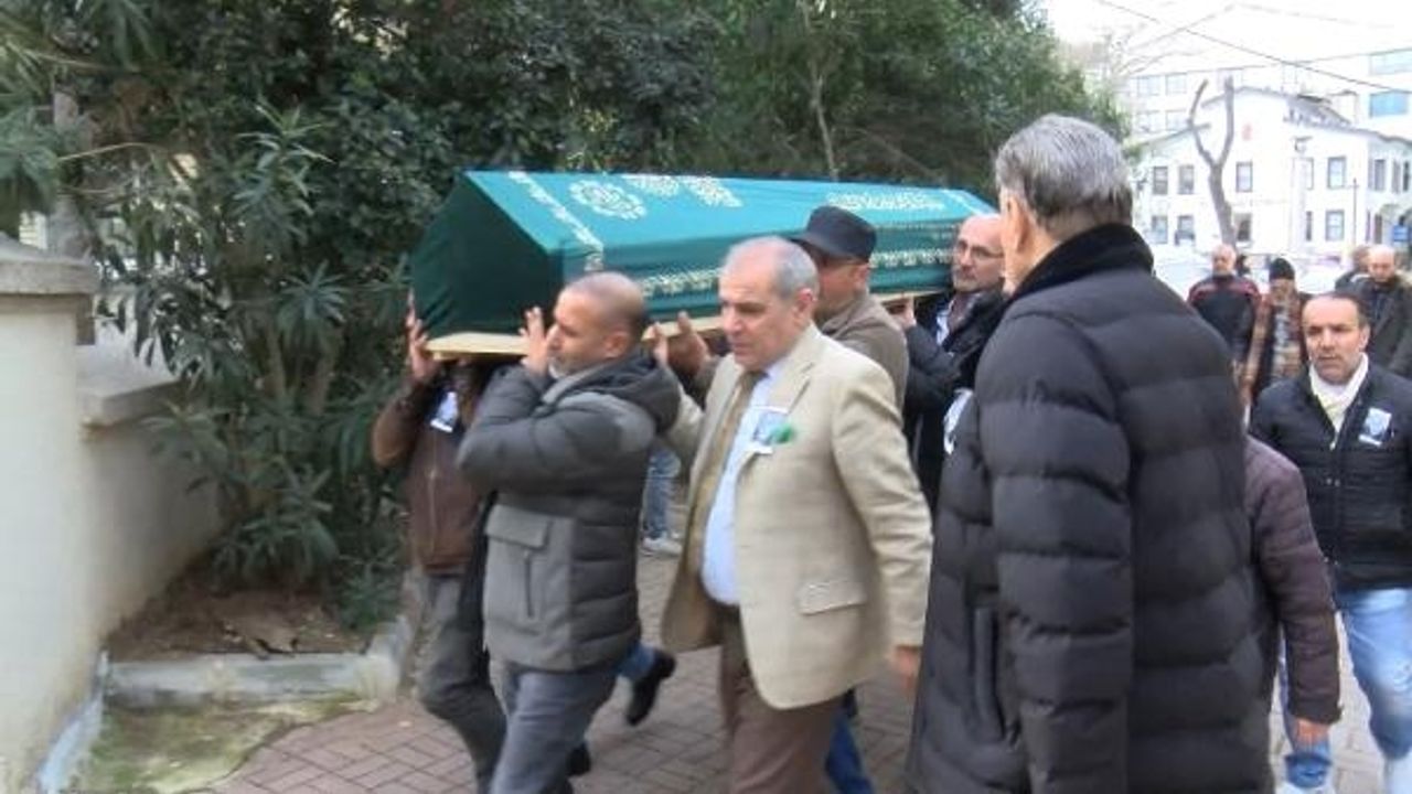 Yönetmen ve senarist Yılmaz Atadeniz son yolculuğuna uğurlandı