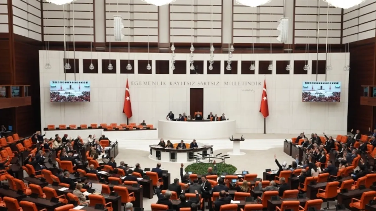 Belediyelerde köklü değişim kapıda! Belediye Yasasında yeni teklif Meclis'te