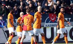 Galatasaray, son dakikada bulduğu golle liderliği korudu