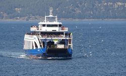 Gökçeada ve Bozcaada feribot seferleri iptal edildi