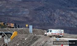 İliç'teki maden sahasında toprak altında kamyonet bulundu