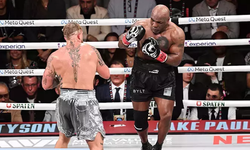 SON DAKİKA | Tarihi boks maçında Jake Paul, Mike Tyson'a galip geldi! İşte verilen para ödülü