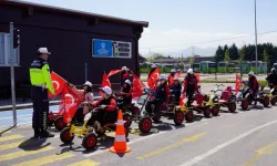 Trafik Eğitim Parkı'nda Türk bayrağıyla renkli kutlama