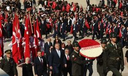 Türkiye, 19 Mayıs’ı Anıtkabir’de selamladı