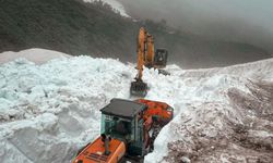 Rize'nin yaylaları haziranda beyaza büründü