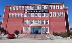 Hukuk fakültelerine girişte başarı sıralaması barajı 125 bin olarak güncellendi