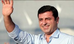 Demirtaş’tan Sert Yanıt: “Siyaseti Bırakmadım, Başı Dik Girdim Başı Dik Çıkarım”