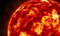 Güneş’te 2025’in En Büyük Leke Kompleksi: Bilim İnsanları “Süper Patlama” Olasılığına Dikkat Çekiyor