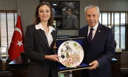 Bülent Arınç'tan Gülşah Durbay İçin Taziye Mesajı