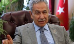 Bülent Arınç’tan statlardaki hakaretlere sert tepki: “Bu çirkinliği en üst perdeden lanetliyorum”