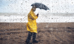 Meteoroloji’den Kuvvetli Yağış ve Fırtına Uyarısı: Birçok İl İçin “Sarı” Kod