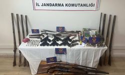 Manisa’da Silah ve Tarihi Eser Operasyonu: Çok Sayıda Ruhsatsız Silah Ele Geçirildi