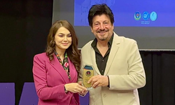 Ekin Akkaş’tan Kadınlar Günü’ne Halaylı Kutlama