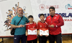 YUNUSEMRELİ YILDIZ GÜREŞÇİLERDEN İKİ BRONZ MADALYA