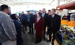 BAŞKAN BALABAN İLE CHP’Lİ ÖZALPER MURADİYE PAZAR YERİ’Nİ ZİYARET ETTİ