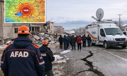 Van Tuşba’da 5.2 Büyüklüğünde Deprem: Çevre İllerde de Hissedildi