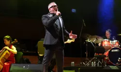 Luca Minnelli İzmir'de büyüledi