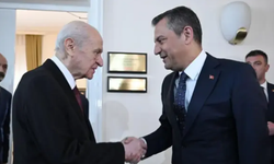 Koç Holding’in 100. Yıl Töreninde Dikkat Çeken Buluşma: Bahçeli ve Özel Aynı Karede