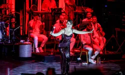Kültürpark Açıkhava'da Derya Bedavacı'dan Duygu Dolu Gece