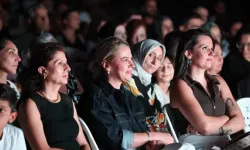 İzmir Çiğli'de açık havada sinema keyfi