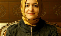 Özata Hisseleri İddialarının Ardından Fatma Betül Sayan Kaya İstifa Etti