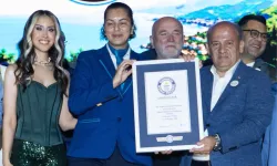 Hande Ünsal'ın sahnesinde Guinness Dünya Rekoru coşkusu