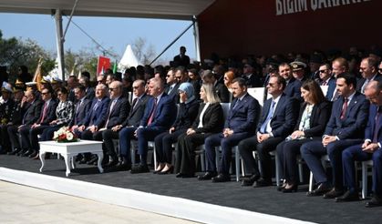Cumhurbaşkanı Erdoğan: Çanakkale ruhu, yolumuzu aydınlatmaya devam edecek