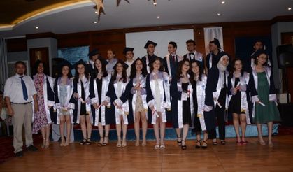 TOBB Bülent Koşmaz Fen Lisesi Giritligil Otelde gerçekleştirilen mezuniyet töreniyle dördüncü dönem mezunlarını uğurladı.