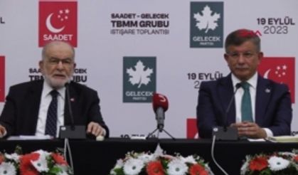 KARAMOLLAOĞLU VE DAVUTOĞLU'NDAN YEREL SEÇİMLERDE 'İŞ BİRLİĞİ' AÇIKLAMASI