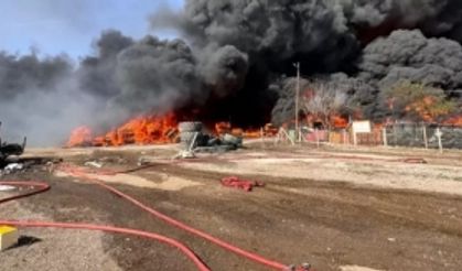 Ankara Hurdacılar Sanayi Sitesi'nde lastik ve kağıtların bulunduğu alanda yangın