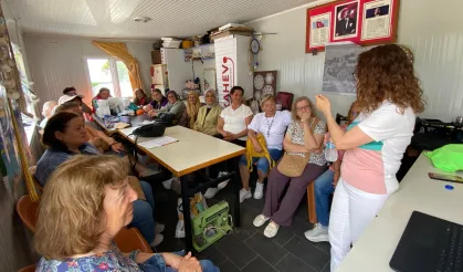 İzmir Çiğli'de kadın sağlığı buluşmaları sürüyor