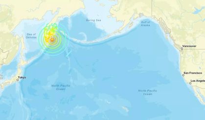 Rusya'da 8.8 büyüklüğünde deprem: Tsunami uyarısı yapıldı, ilk görüntüler