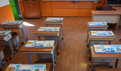 184 milyon ders kitabı yeni dönem için okul sıralarında