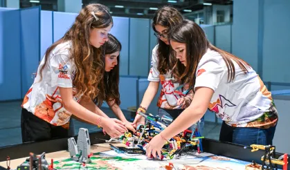 Bilim Kahramanları Fuar İzmir'de buluştu