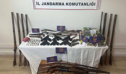 Manisa’da Silah ve Tarihi Eser Operasyonu: Çok Sayıda Ruhsatsız Silah Ele Geçirildi