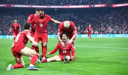 A Millilerden FIFA öncesi iki özel prova