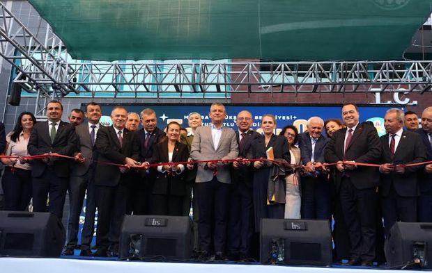 Turgutlu’da Toplu Açılış Coşkusu