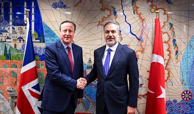 Bakan Fidan, İngiltere Dışişleri Bakanı David Cameron ile görüştü