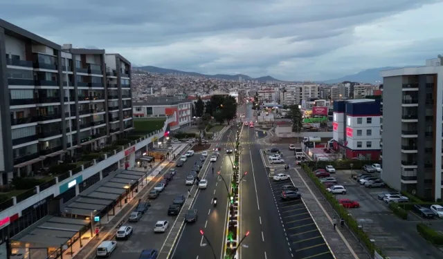 İzmir'de Eski Havaalanı Caddesi'ne modern dokunuş!