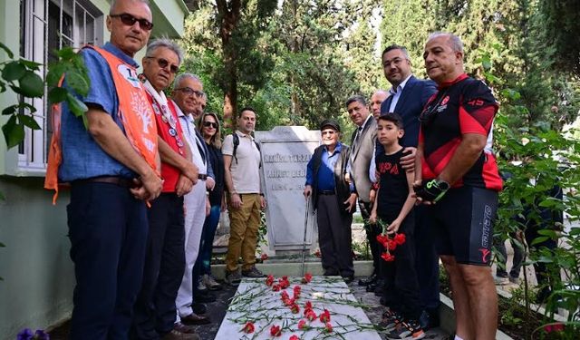 Manisa Tarzanı Ahmet Bedevi Mezarı Başında Anıldı