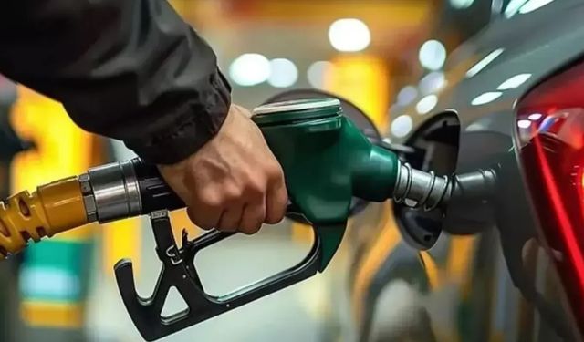 Benzine zam kapıda: Tabelaya yansıyacak