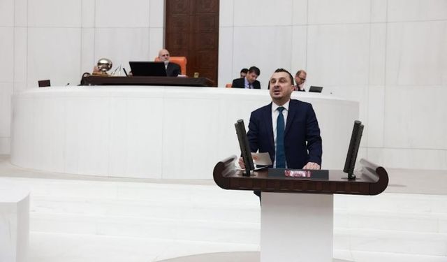CHP'li Başevirgen: "Hiç Yemeden İçmeden Tüm Maaşını Biriktirirse Asgari Ücretli 14 Yıl, Emekli 18 Yılda Ev Sahibi